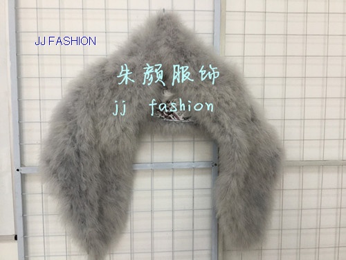 LADY'S FEATHER FUR CAPE