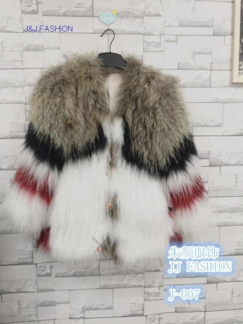 LADY'S  RACCOON FUR KNITTED JACKET