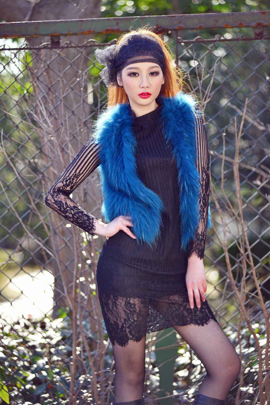 LADY'S VEST IN KNITTED RACCOON FUR